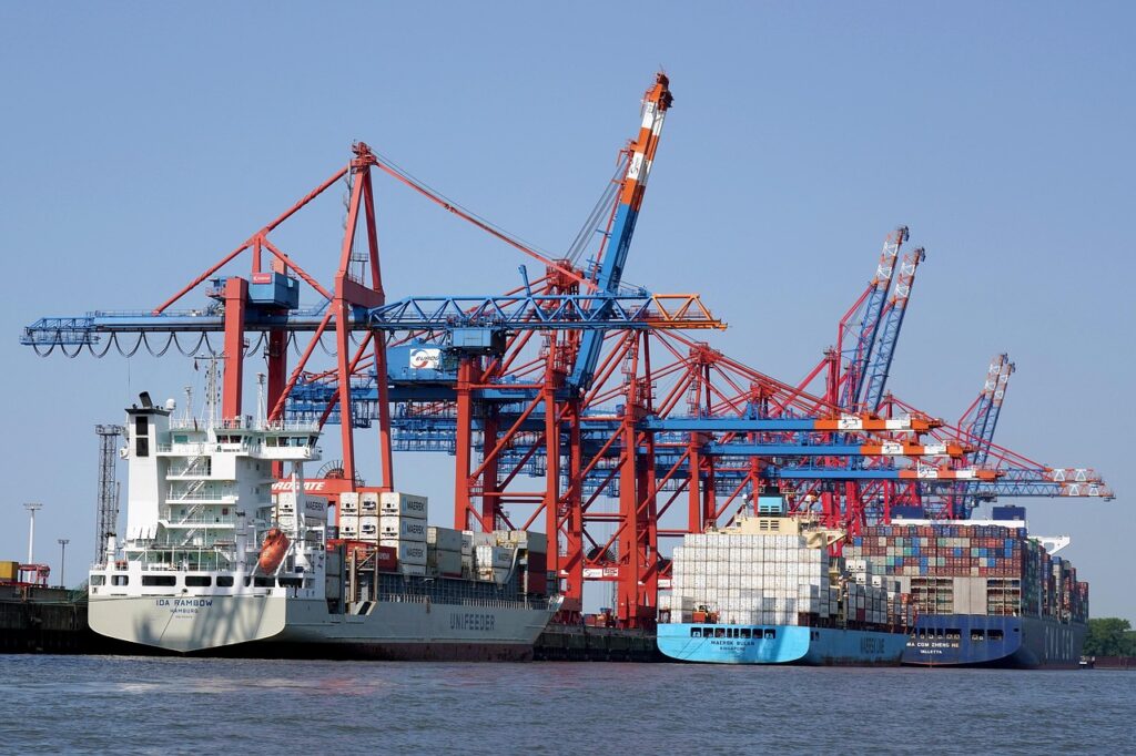 port-7841563_1280
